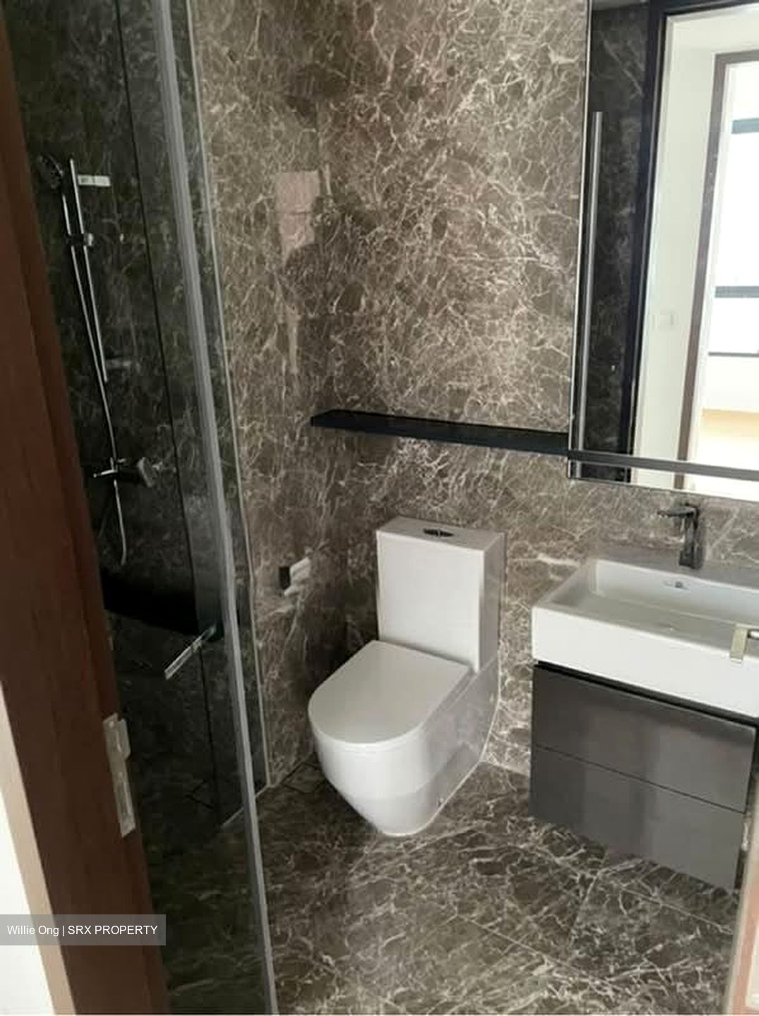 Amber 45 (D15), Apartment #561006001